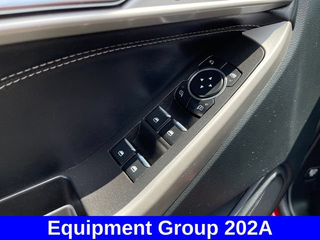 Used 2024 Ford Explorer XLT w/ Equipment Group 202A AWD/4WD image 11
