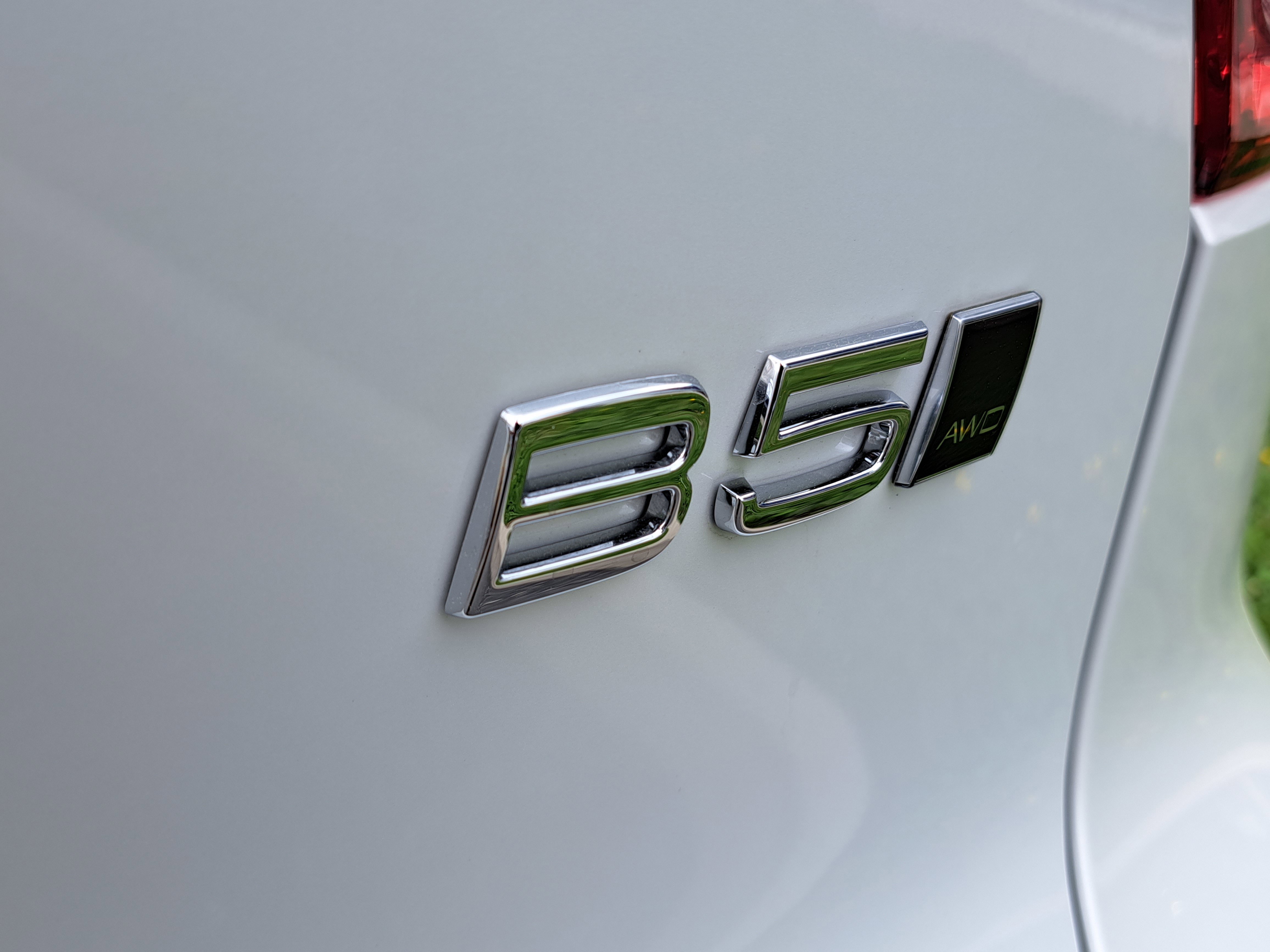 New 2026 Volvo XC40 B5 Plus w/ Protection Package Premier image 8