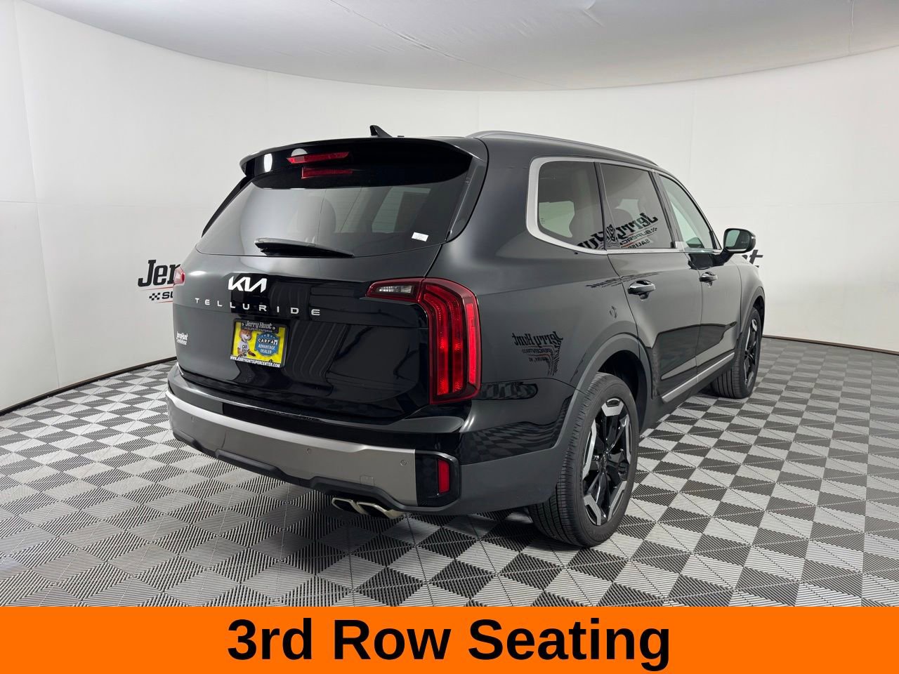 Used 2025 Kia Telluride S image 7