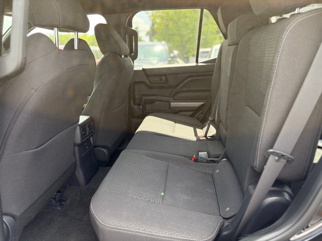 Used 2025 Toyota 4Runner SR5 AWD/4WD image 11