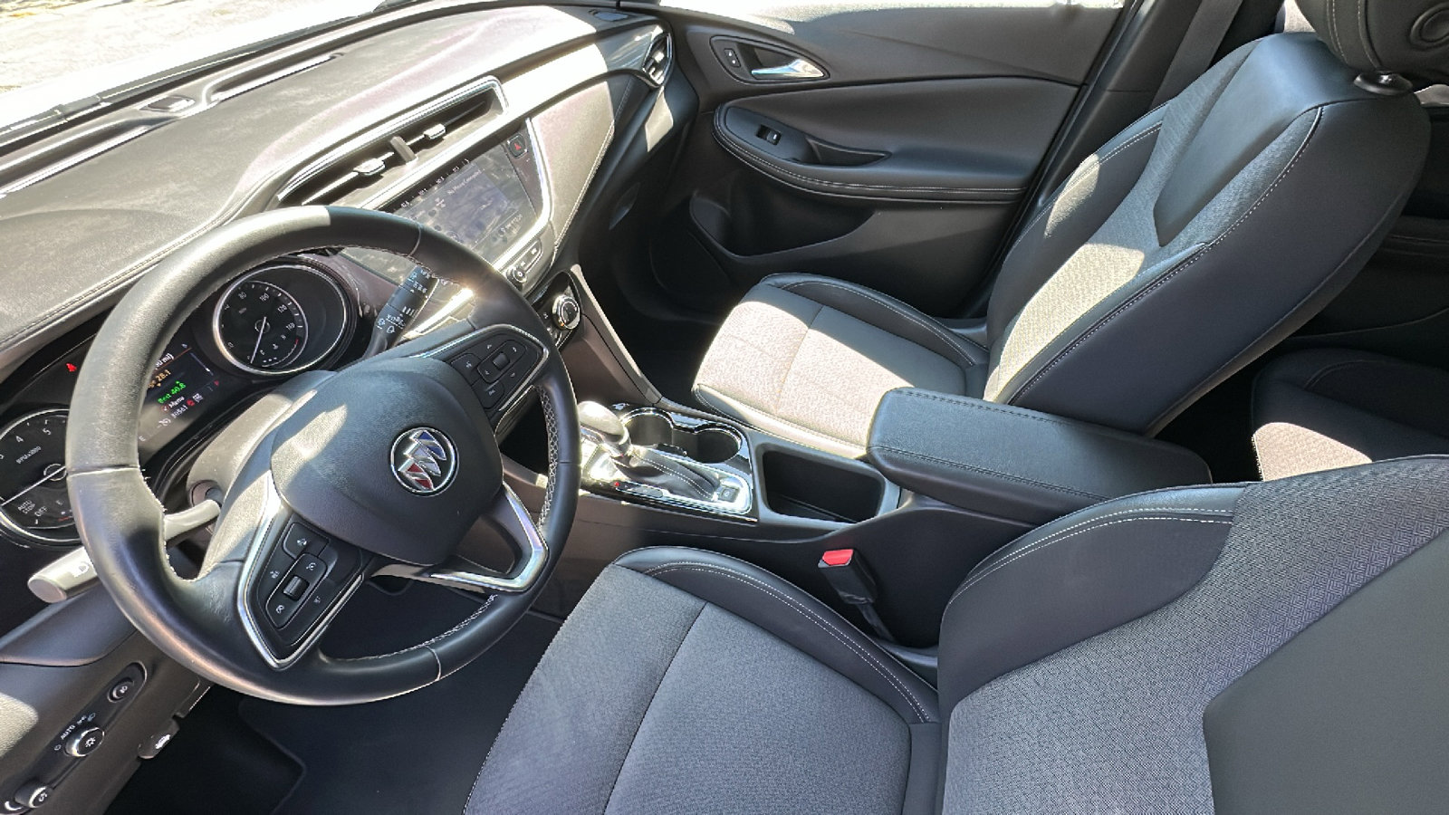 Used 2022 Buick Encore GX Preferred w/ Cold Weather Comfort Package image 21