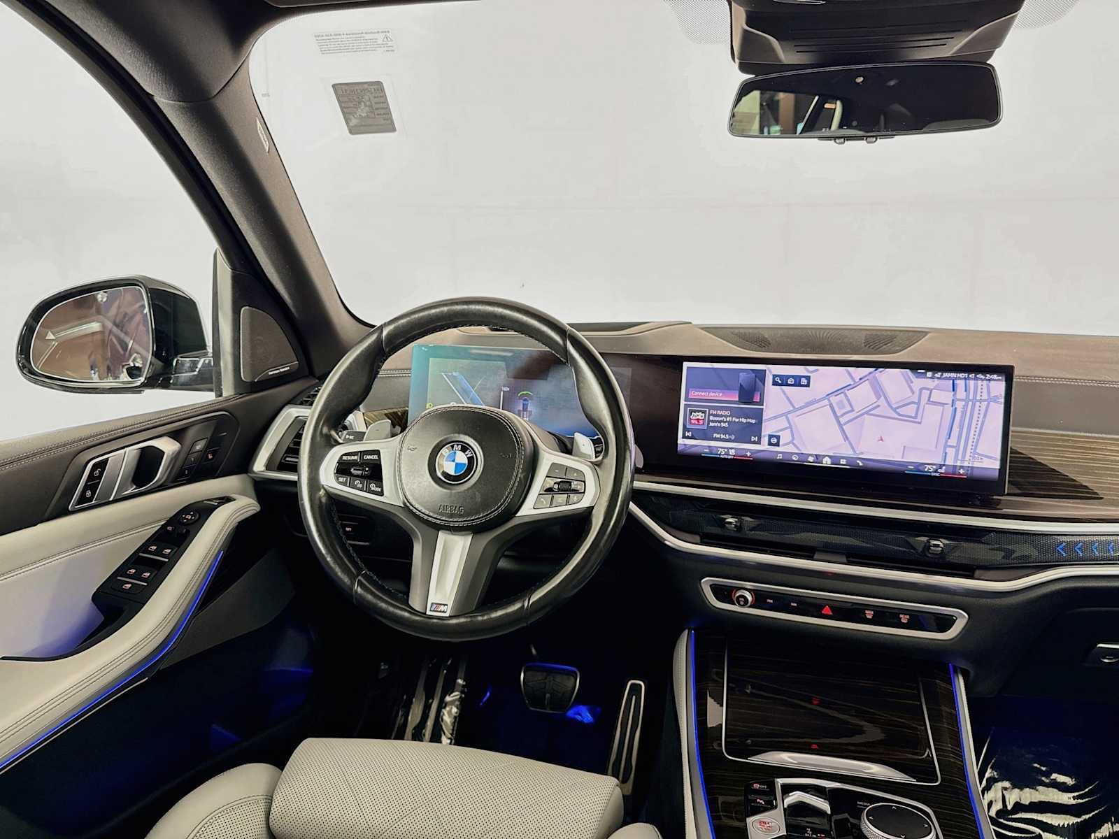Used 2024 BMW X5 xDrive40i w/ M Sport Package AWD/4WD image 24