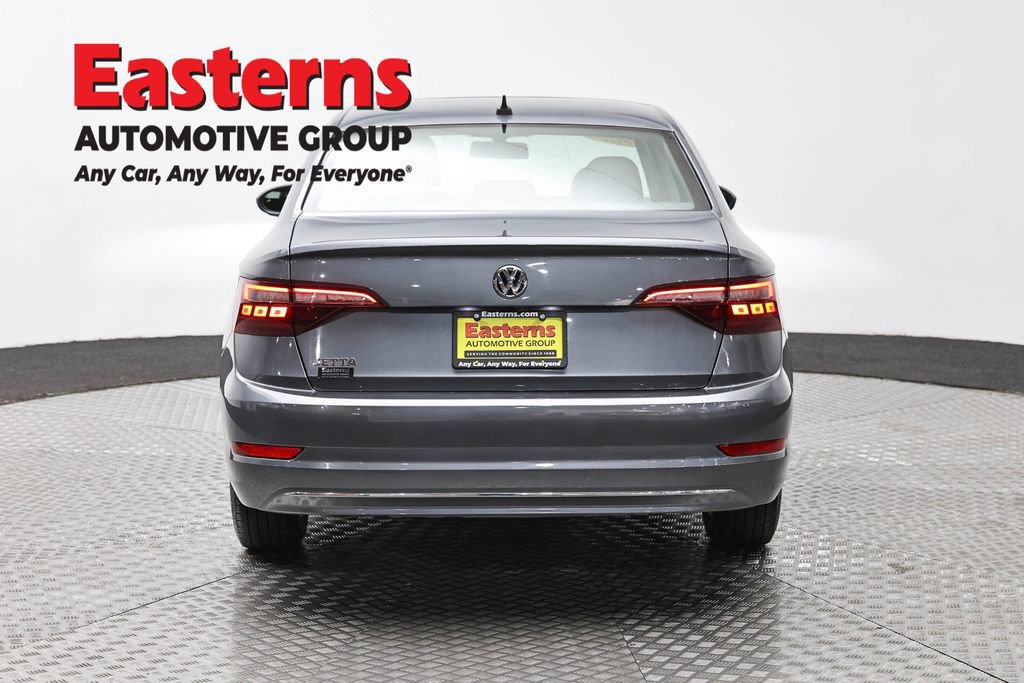 Used 2020 Volkswagen Jetta SE w/ SE Cold Weather Package image 6