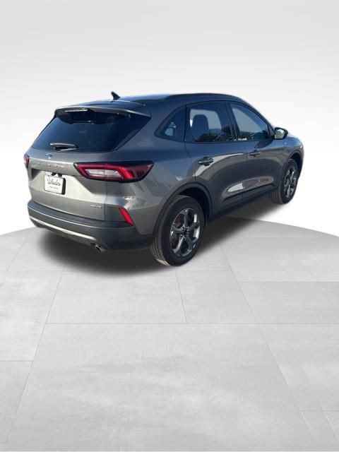 Used 2025 Ford Escape ST-Line image 6