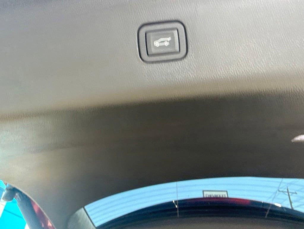 Used 2023 Buick Enclave Essence w/ LPO, Floor Liner Package FWD image 11