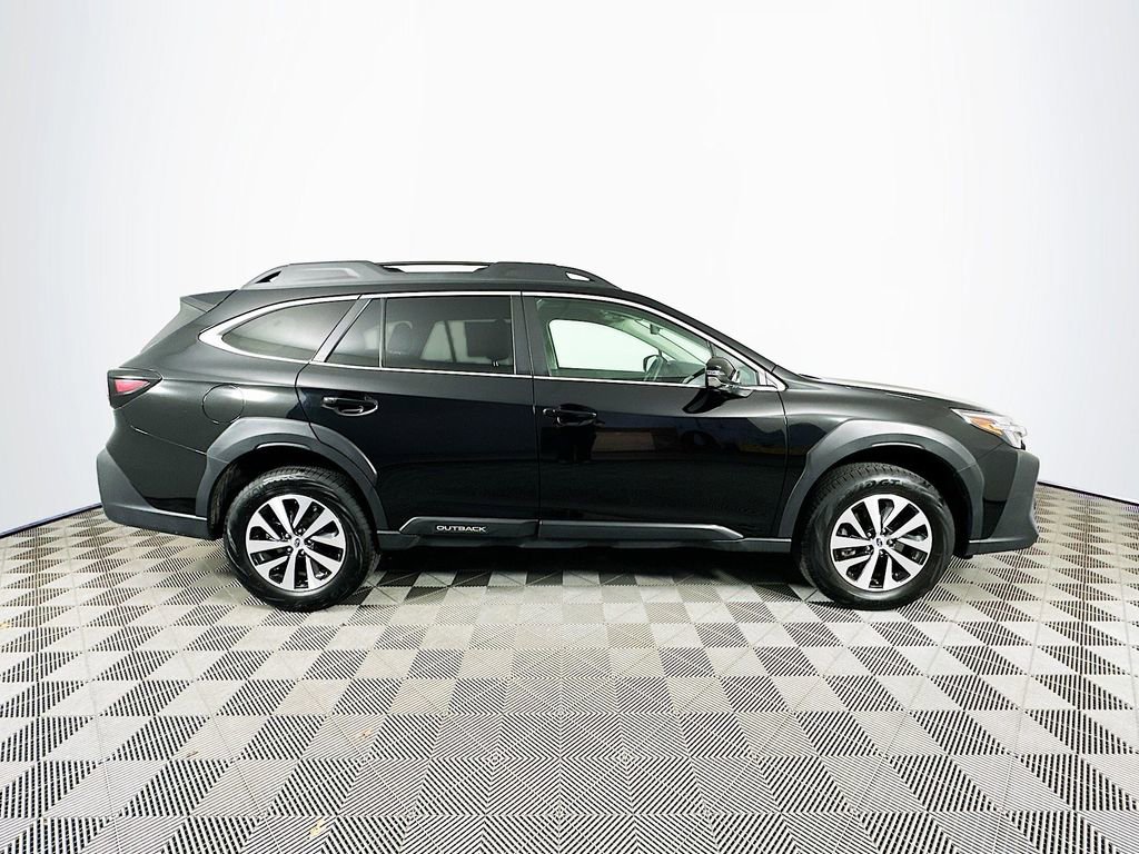 Used 2024 Subaru Outback Premium w/ Popular Package #1A AWD/4WD image 11