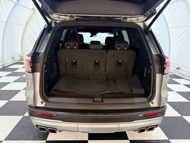 Used 2025 GMC Acadia Elevation image 4