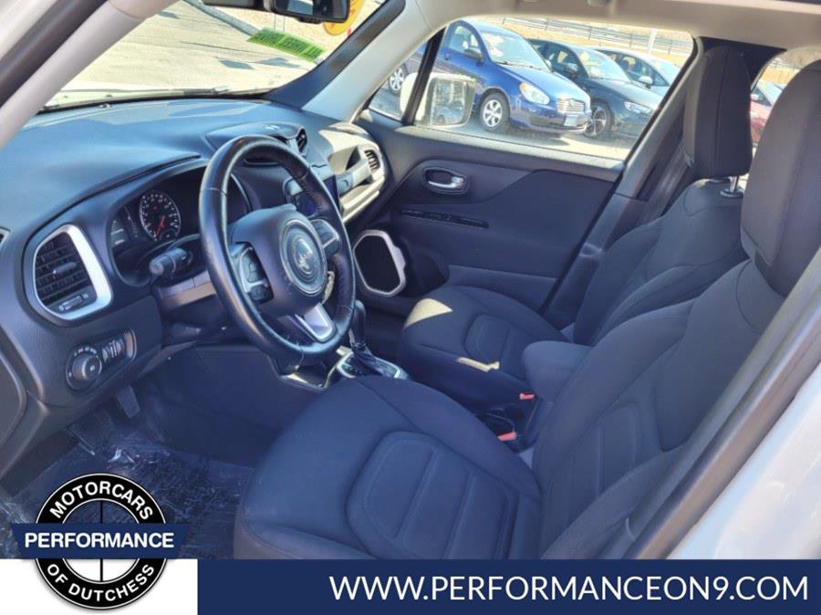 Used 2018 Jeep Renegade Latitude w/ Cold Weather Group AWD/4WD image 15