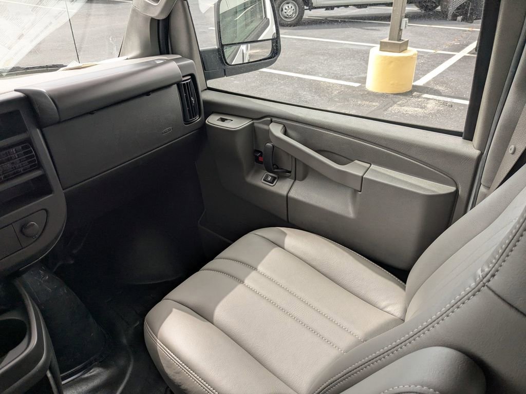New 2025 Chevrolet Express 2500 w/ Driver Convenience Package image 17