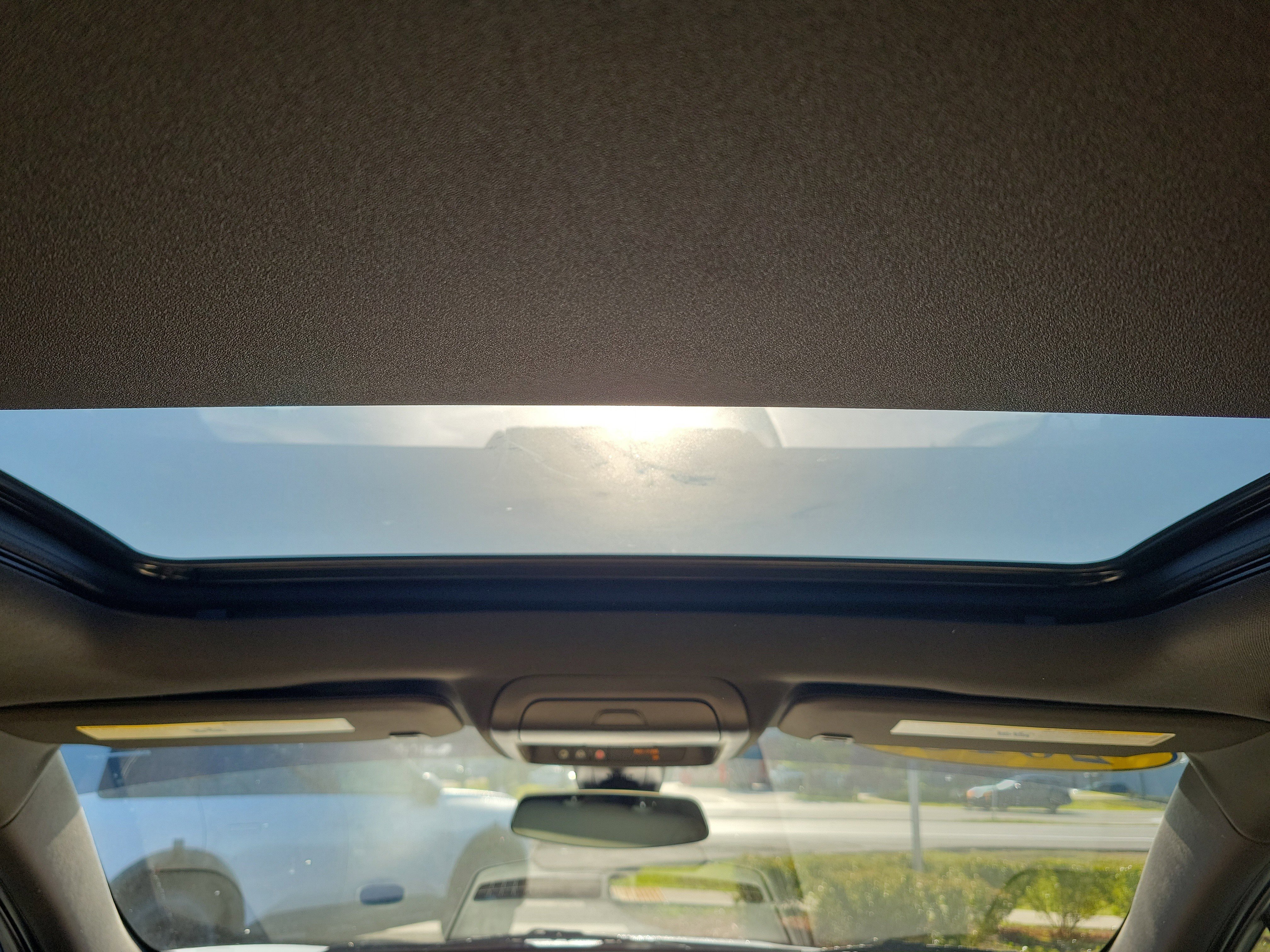 Used 2018 Cadillac XT5 Luxury w/ Driver Awareness Package FWD image 20