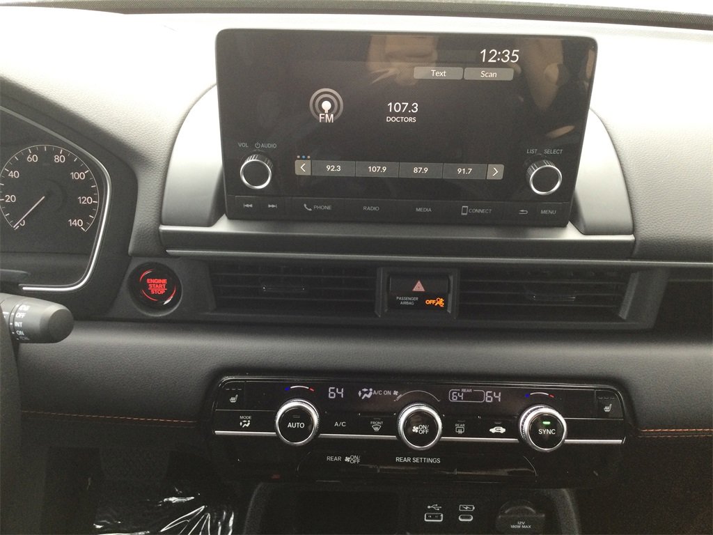 New 2025 Honda Pilot Sport image 14