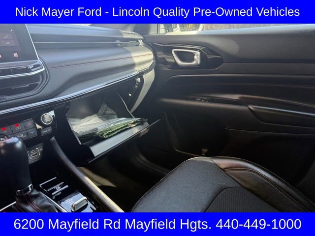 Used 2023 Jeep Compass Trailhawk image 20