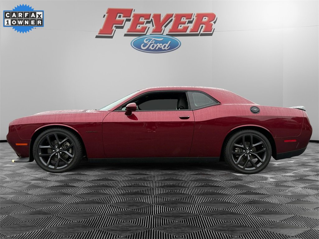 Used 2022 Dodge Challenger R/T w/ Plus Package image 2