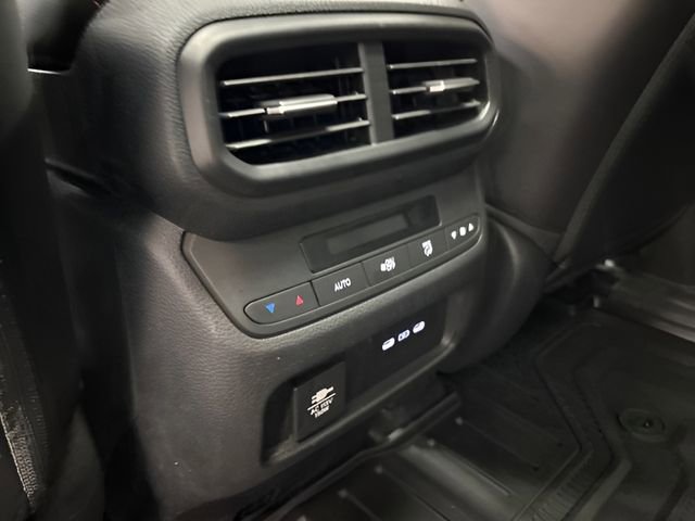 Used 2025 Honda Pilot TrailSport image 42