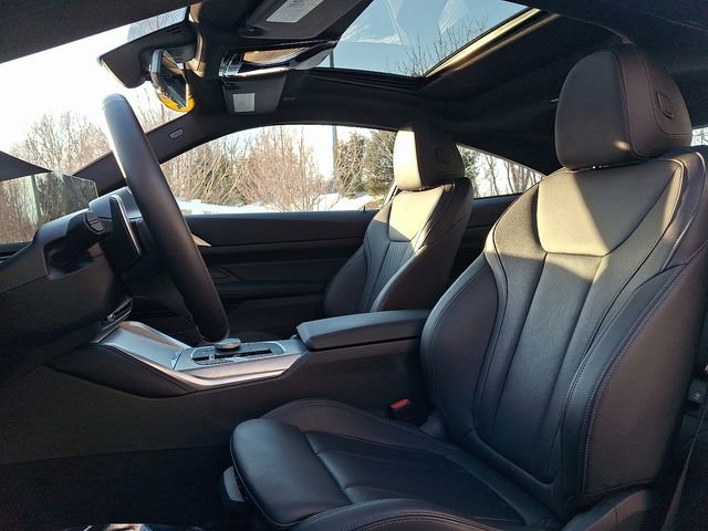 Used 2024 BMW 440i xDrive Coupe w/ Shadowloine Package image 11