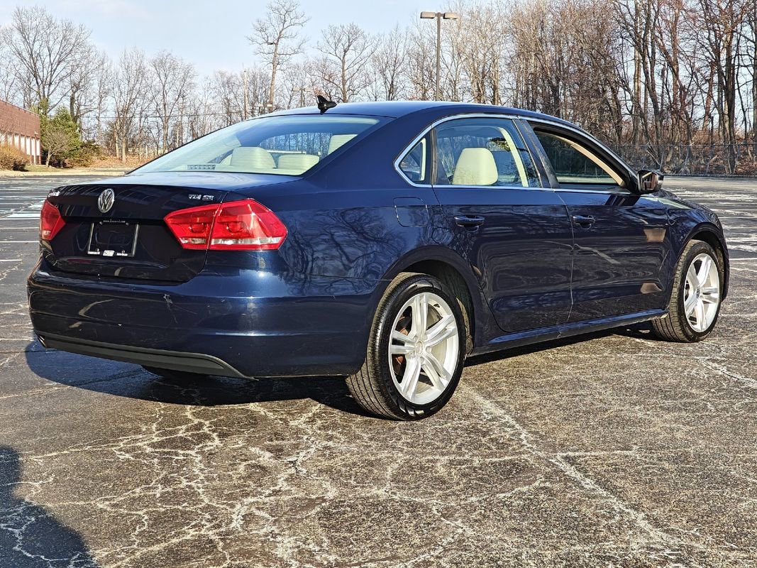 Used 2015 Volkswagen Passat TDI SE image 3