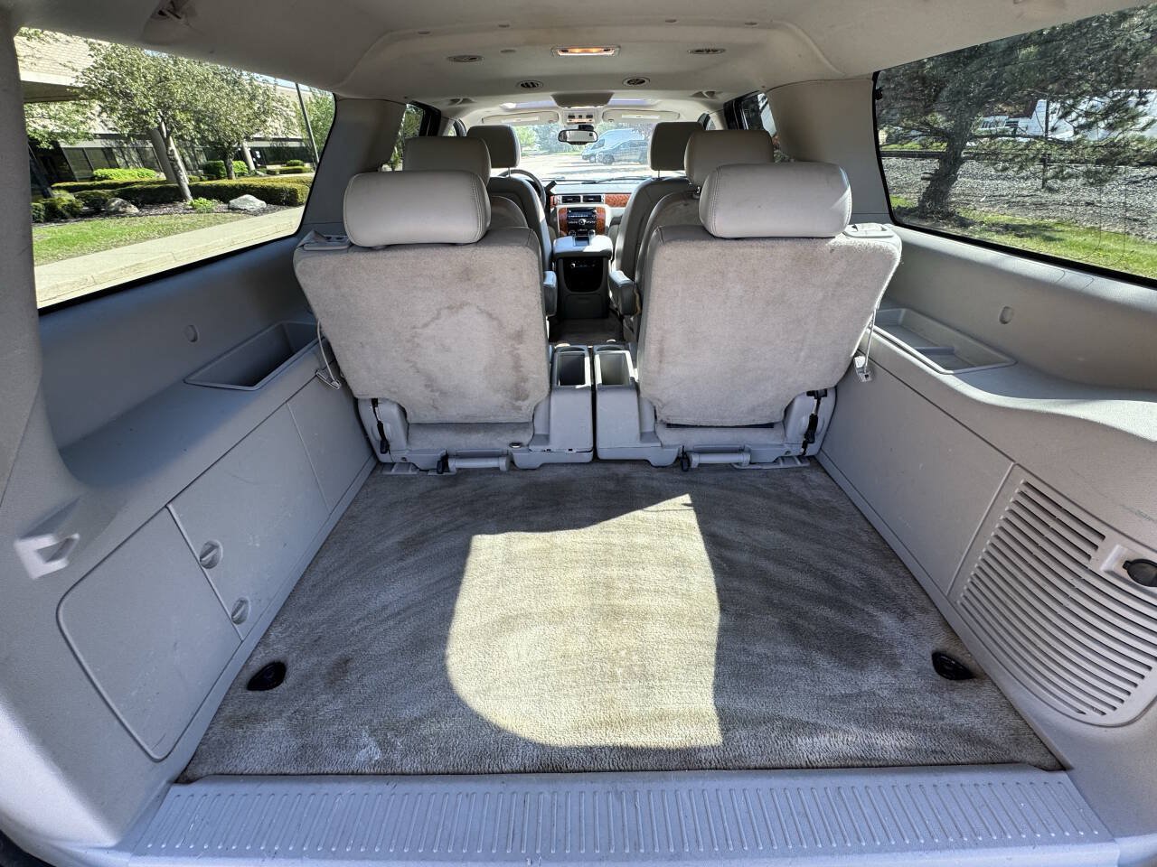 Used 2007 Chevrolet Suburban LT w/ LT Preferred Equipment Group AWD/4WD image 20
