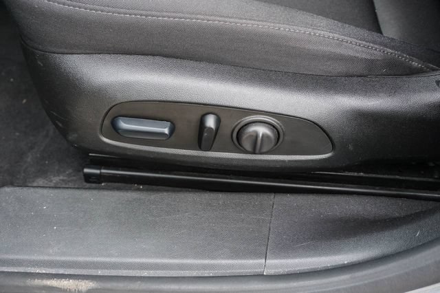Used 2023 Chevrolet Malibu LT FWD image 9