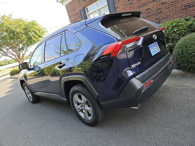 Used 2022 Toyota RAV4 XLE image 3