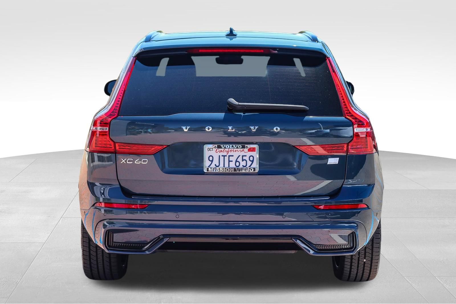 Used 2024 Volvo XC60 T8 Ultimate w/ Protection Package Premier AWD/4WD image 7