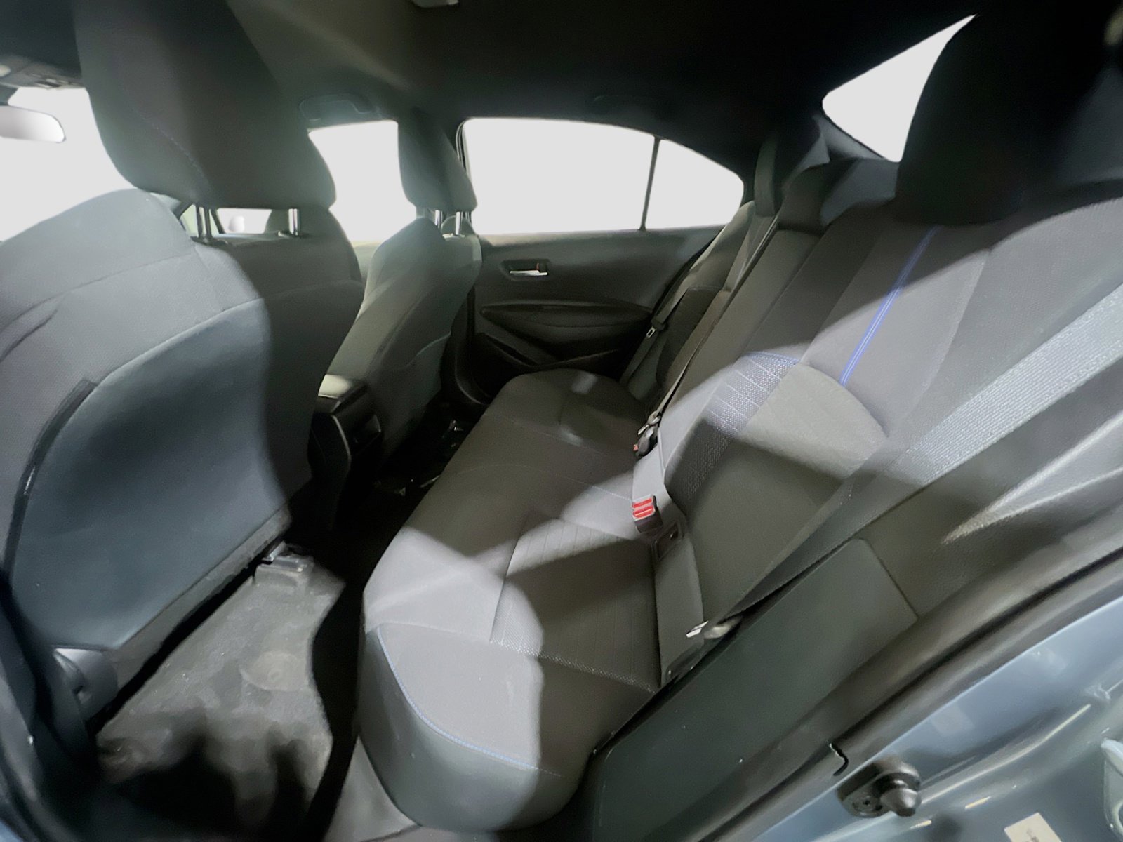 Used 2021 Toyota Corolla SE w/ Carpet Mat Package (TMS) image 16