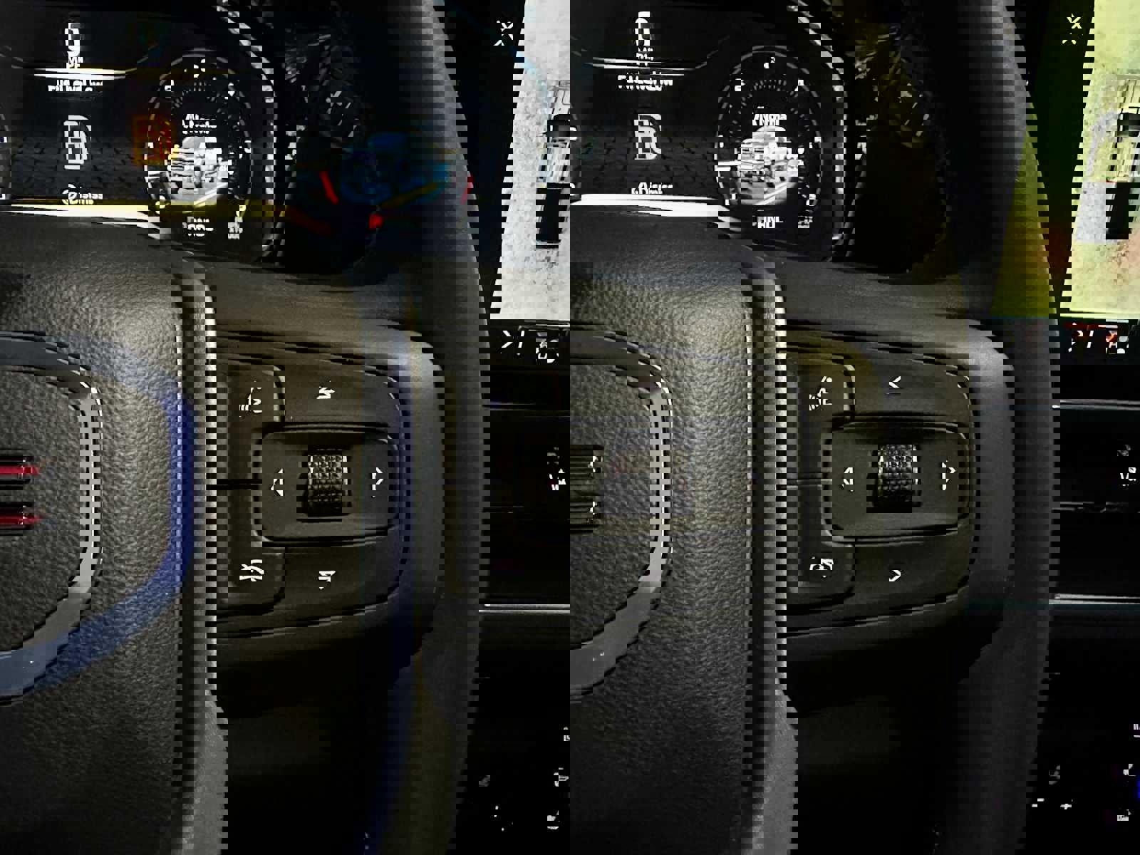 New 2026 GMC Sierra 2500 SLT w/ SLT Convenience Package image 33