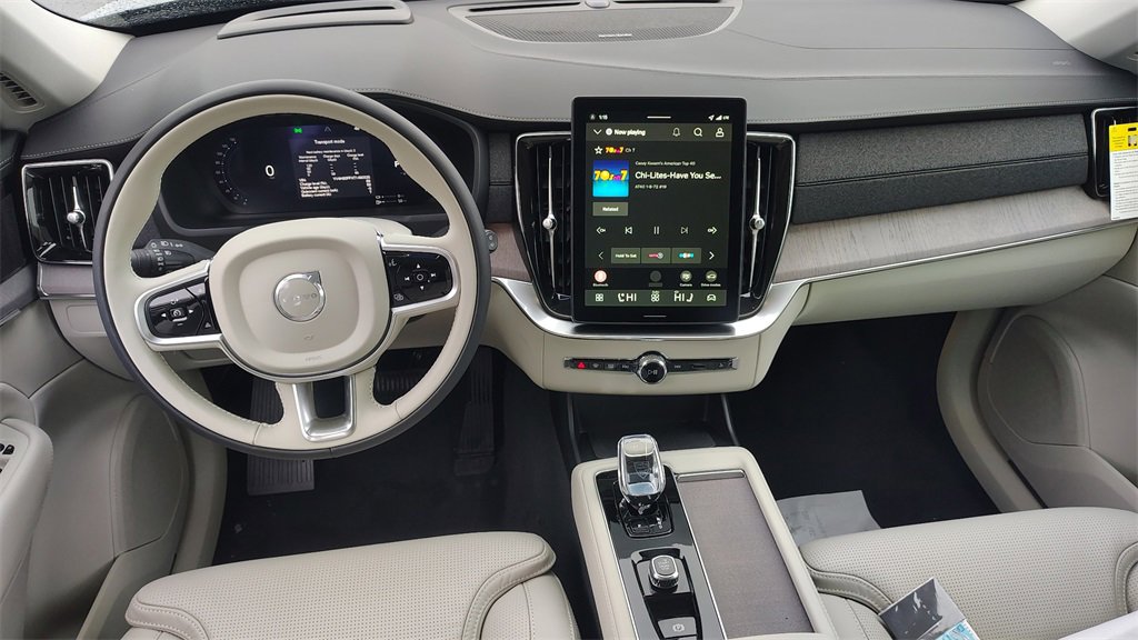 New 2026 Volvo XC90 T8 Ultra w/ Protection Package Premier image 11