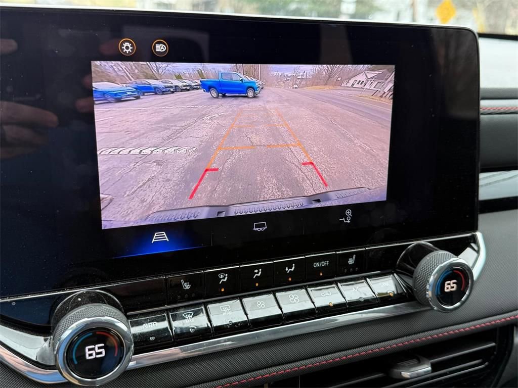 Used 2024 Chevrolet Colorado Z71 w/ Z71 Convenience Package 2 image 55