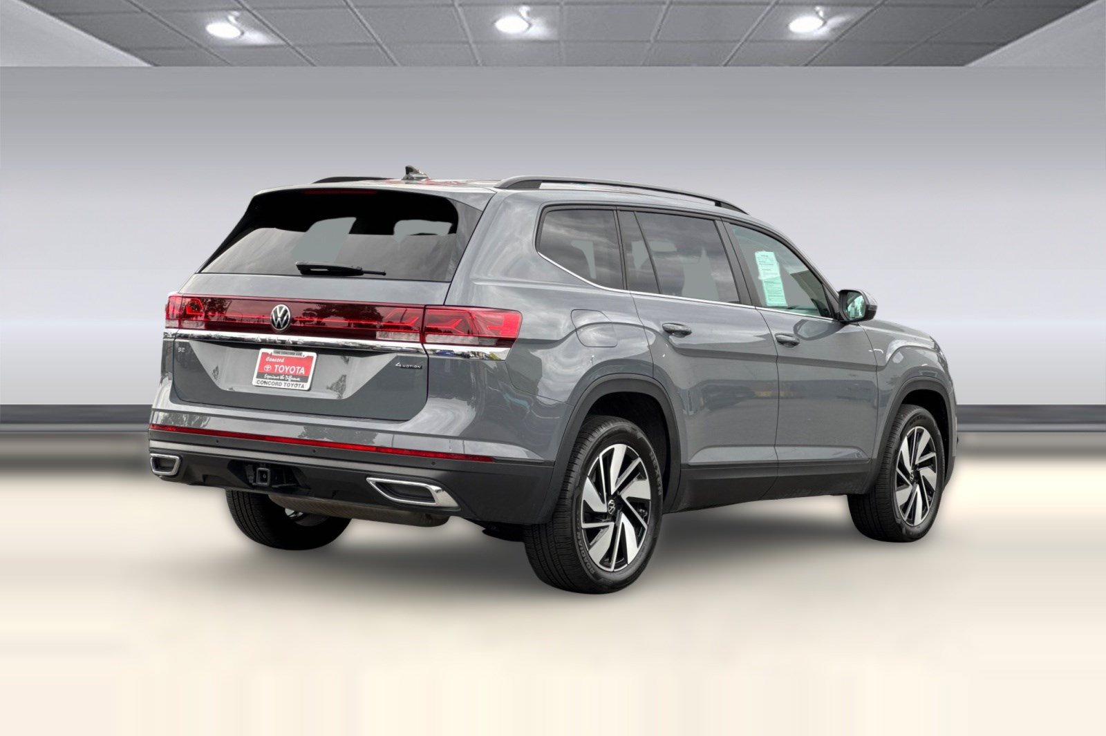 Used 2026 Volkswagen Atlas SE AWD/4WD image 9