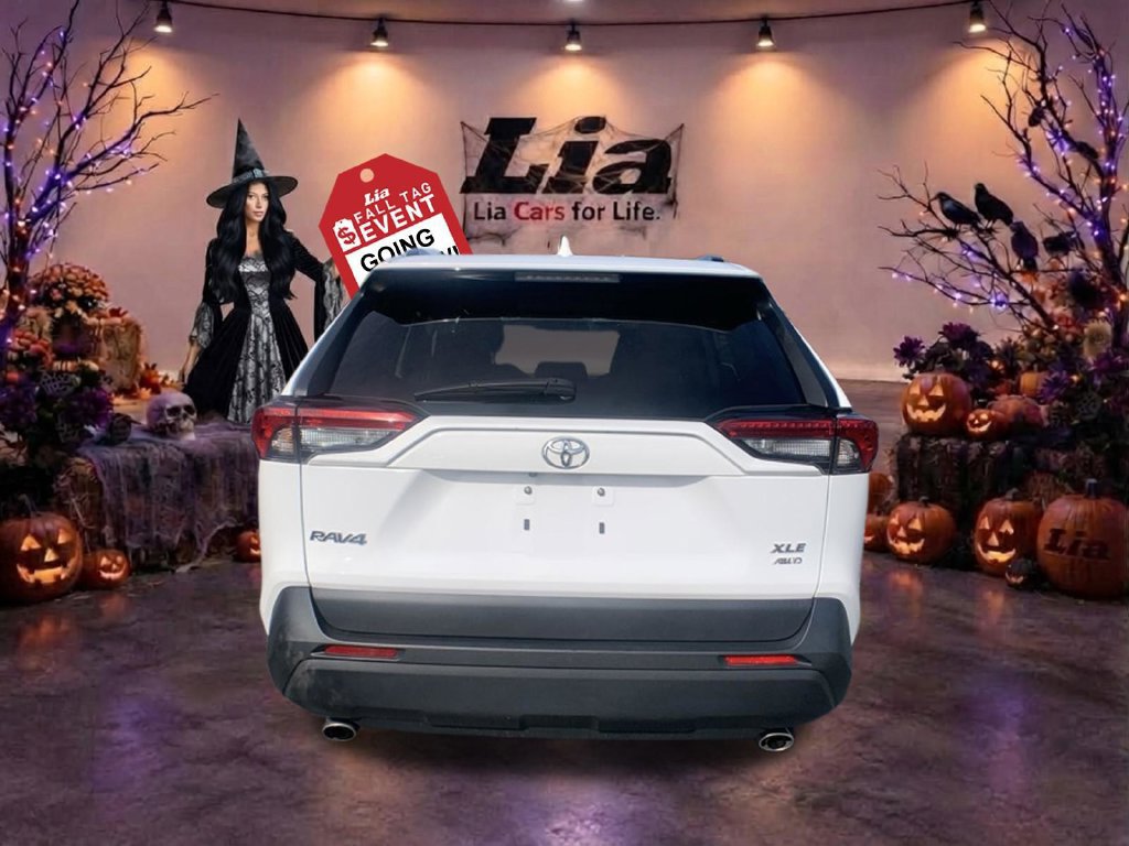 Used 2025 Toyota RAV4 XLE AWD/4WD image 5