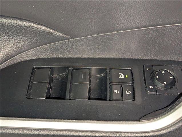 Certified 2020 Toyota RAV4 LE w/ All Weather Liner Package image 11