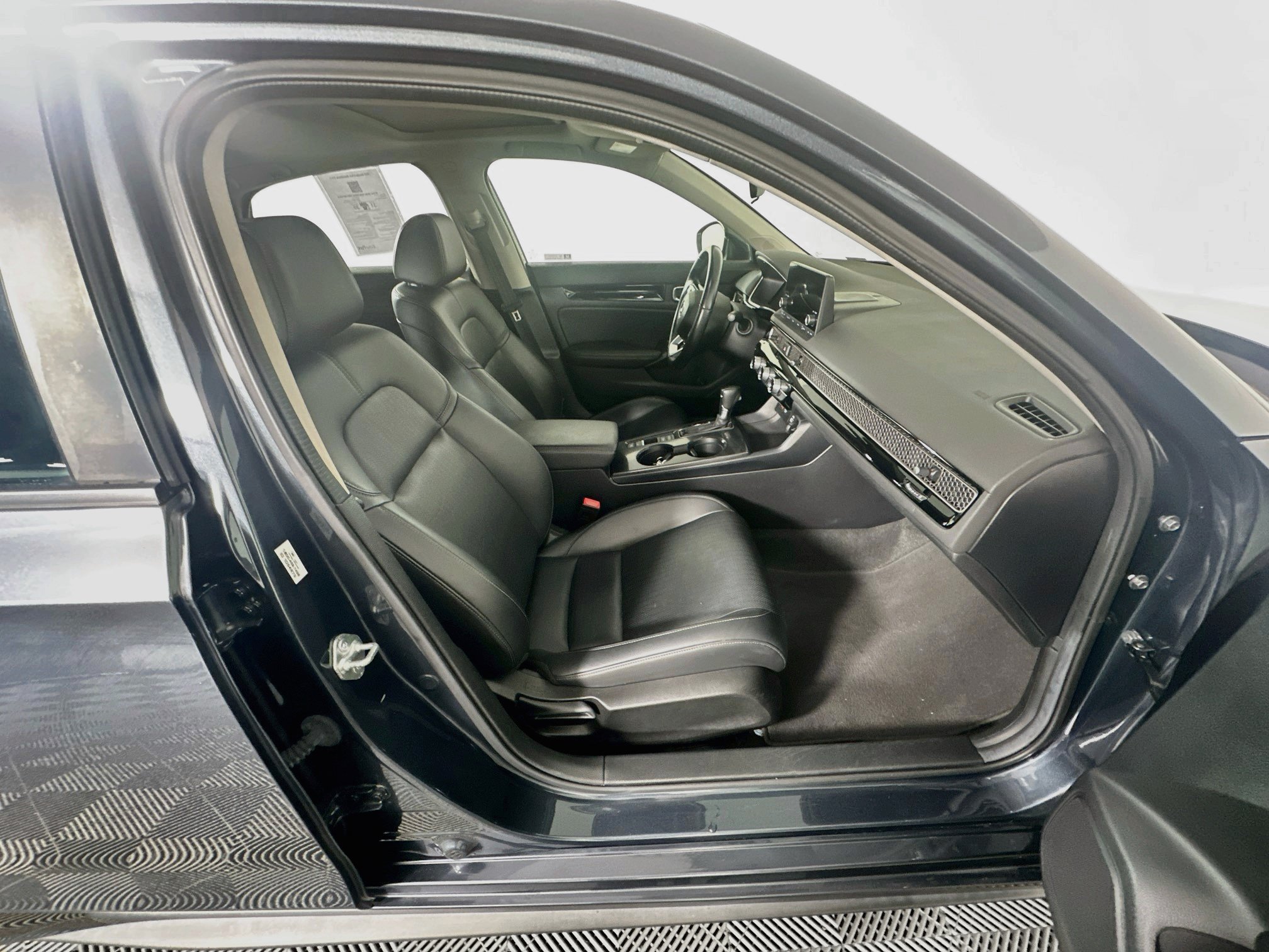 Used 2023 Honda Civic EX-L image 29