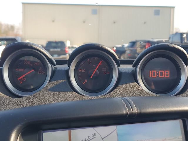 Used 2017 Nissan 370Z Touring image 29