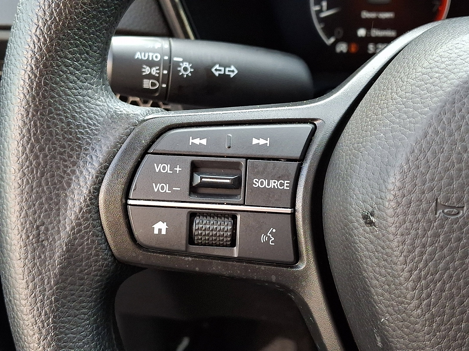 Used 2025 Honda CR-V LX image 20