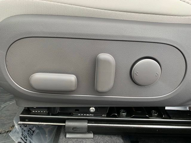 New 2026 Hyundai Kona SEL Premium image 12