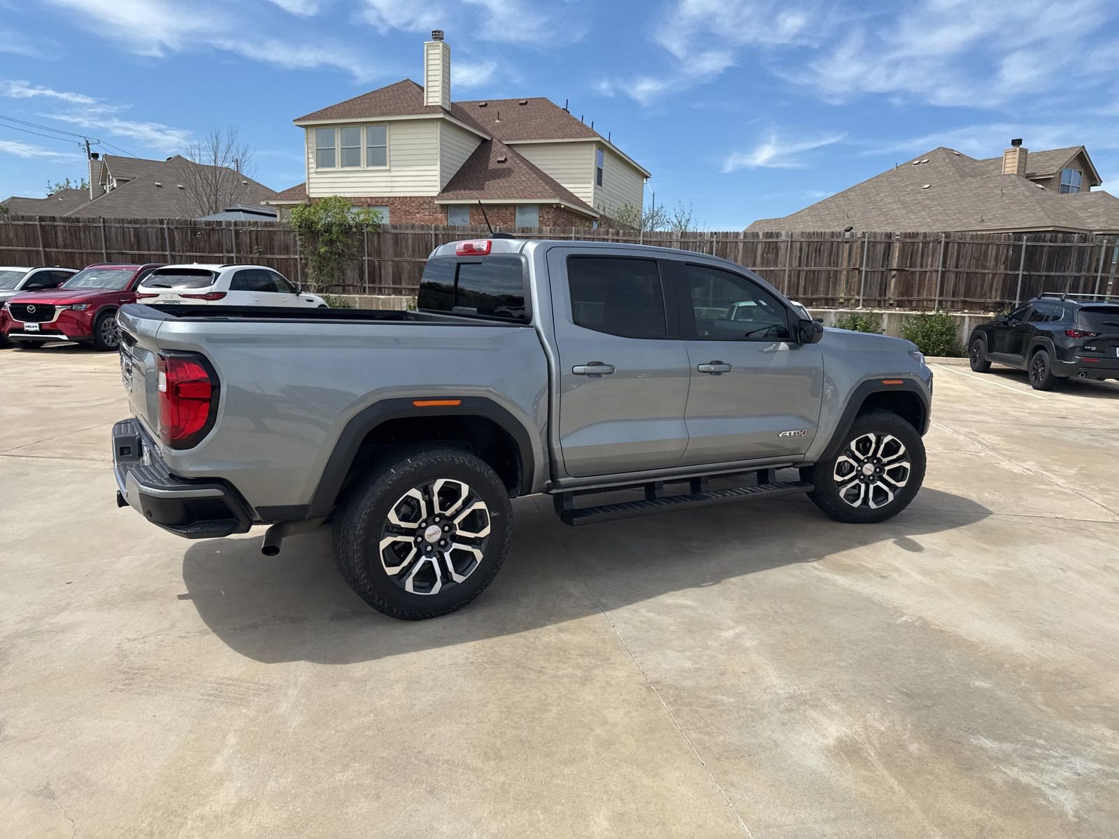 Used 2023 GMC Canyon AT4 w/ AT4 Premium Package image 9