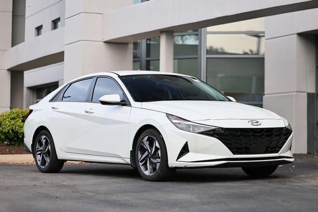 Used 2023 Hyundai Elantra SEL w/ Convenience Package