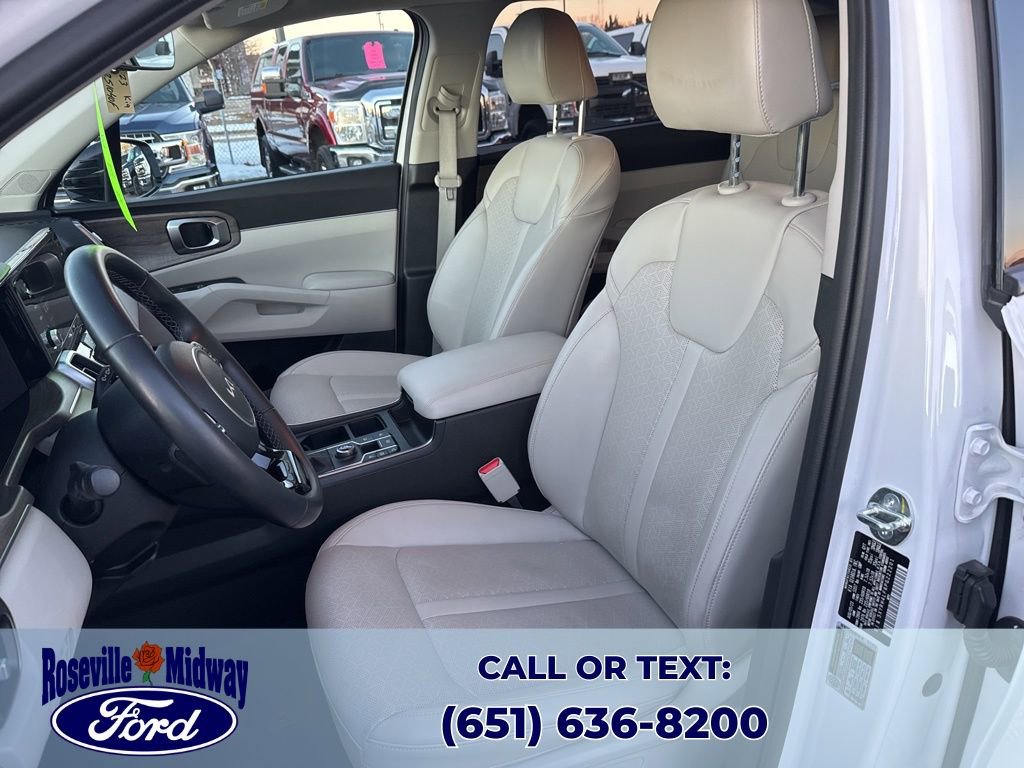 Used 2023 Kia Sorento EX image 26