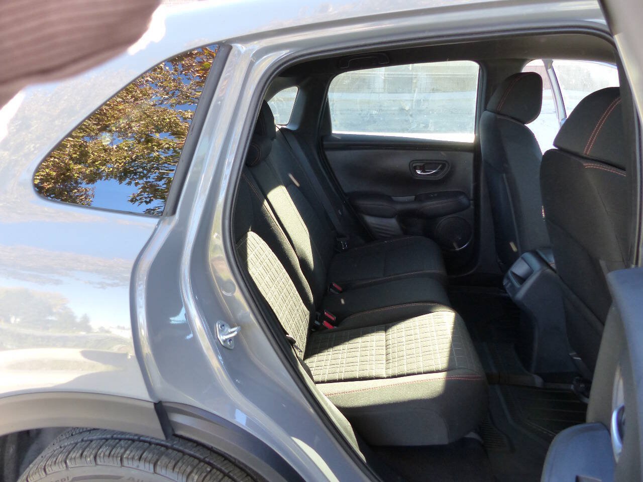 Used 2025 Honda HR-V Sport image 39