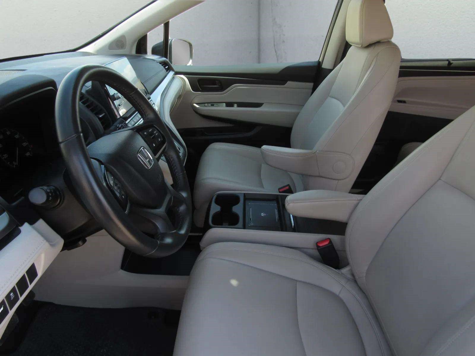 Certified 2025 Honda Odyssey EX-L image 17