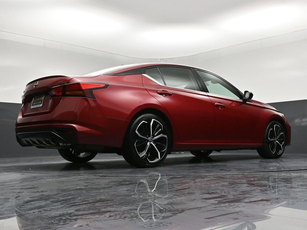 Used 2023 Nissan Altima 2.5 SR image 28