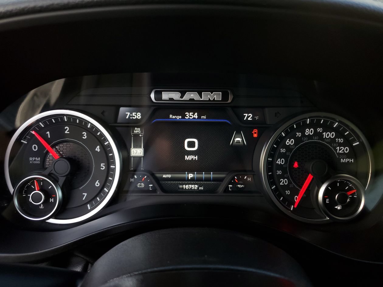 Used 2026 RAM 1500 Laramie AWD/4WD image 31