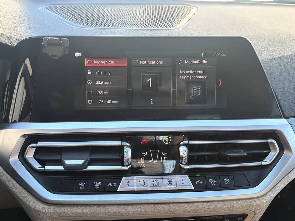 Used 2019 BMW 330i Sedan RWD image 9