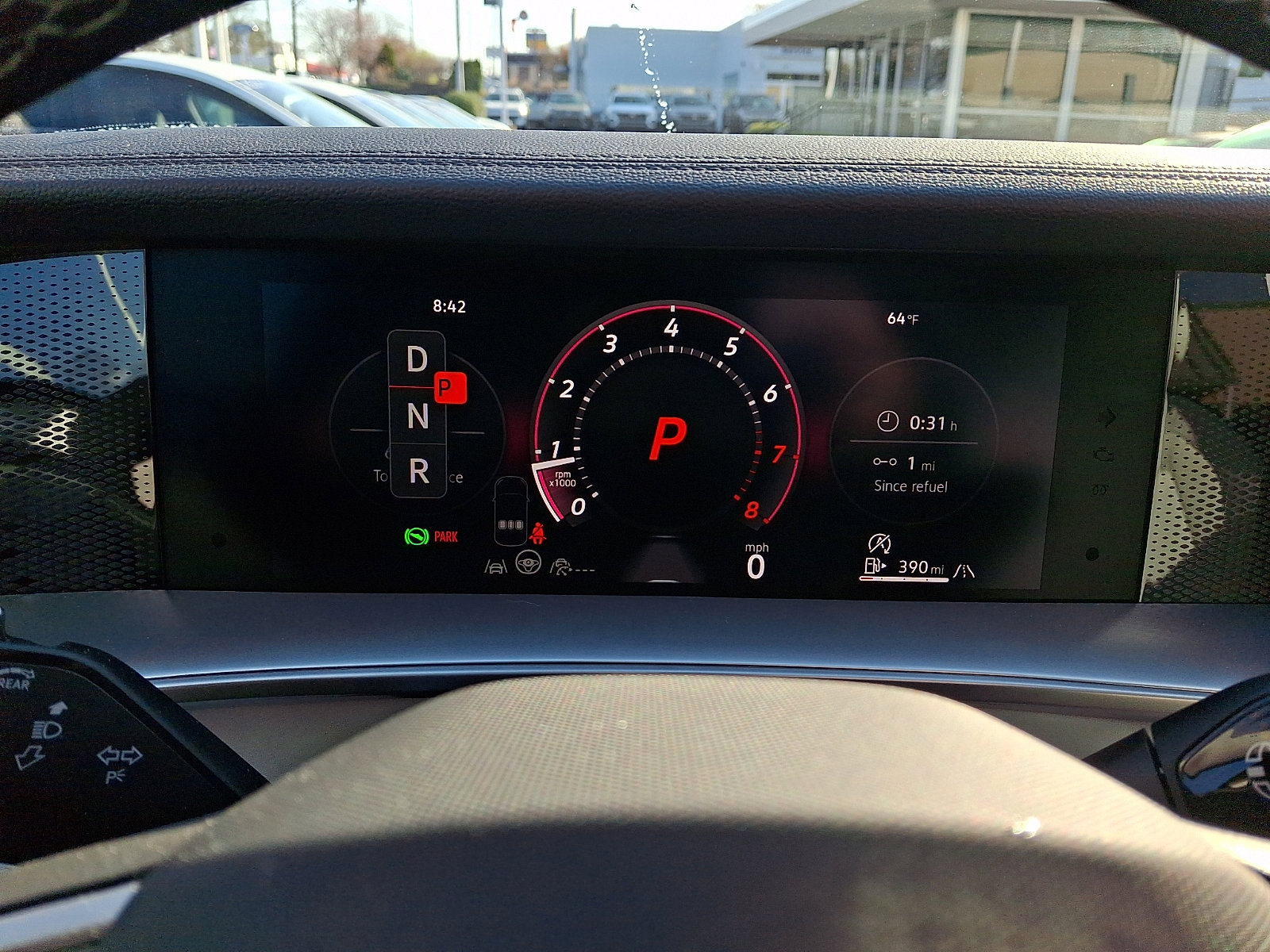 Certified 2025 Volkswagen Tiguan SE image 18