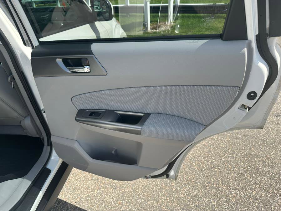 Used 2012 Subaru Forester 2.5X Premium image 29