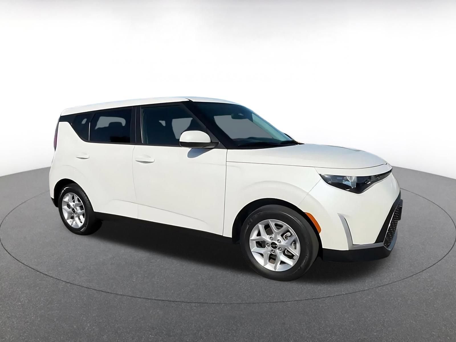 Used 2025 Kia Soul LX w/ LX Technology Package FWD video 2
