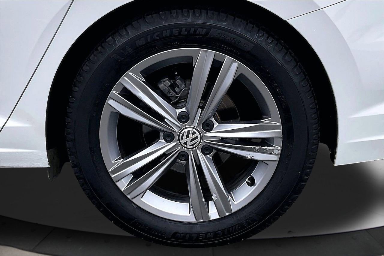 Used 2021 Volkswagen Jetta R-Line image 35