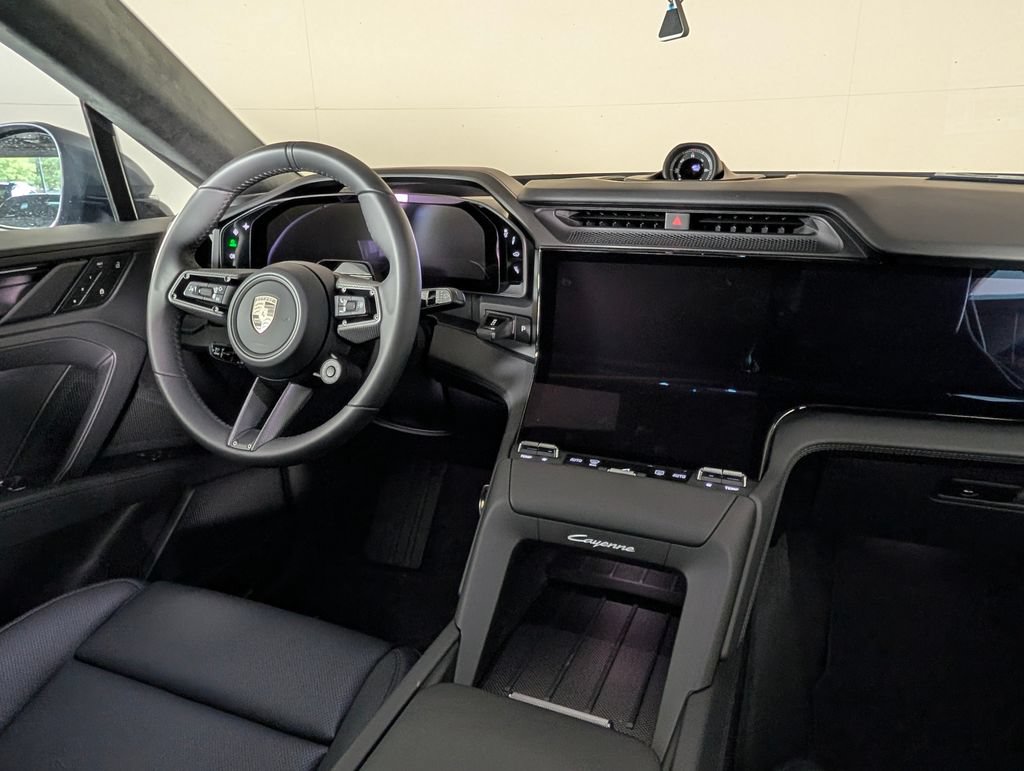 New 2026 Porsche Cayenne Turbo AWD/4WD image 23