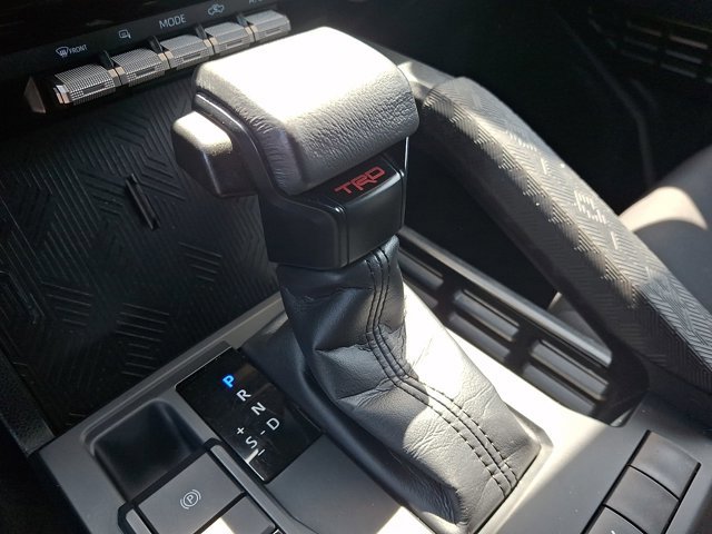 Certified 2024 Toyota Tacoma TRD Off-Road AWD/4WD image 14