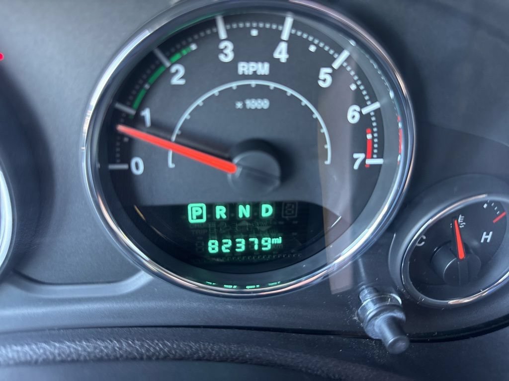 Used 2017 Jeep Wrangler Unlimited Sahara w/ Connectivity Group AWD/4WD image 24